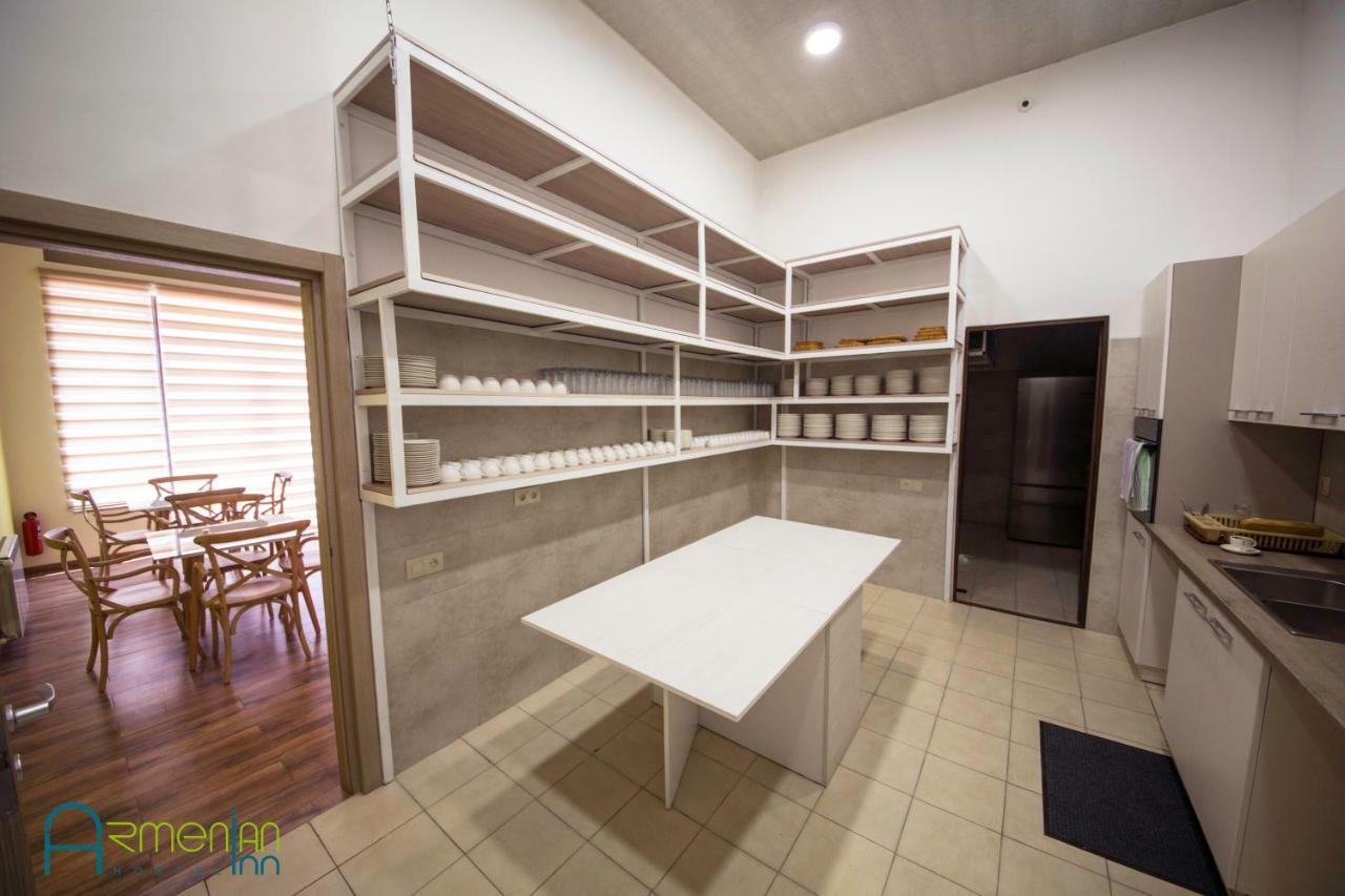 Armenian Inn Yerevan Bagian luar foto