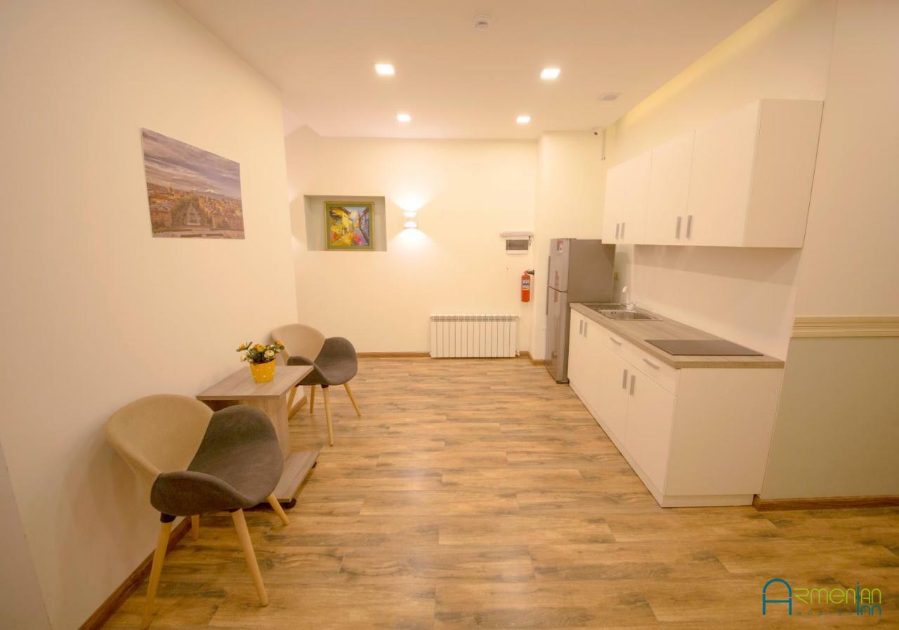 Armenian Inn Yerevan Bagian luar foto