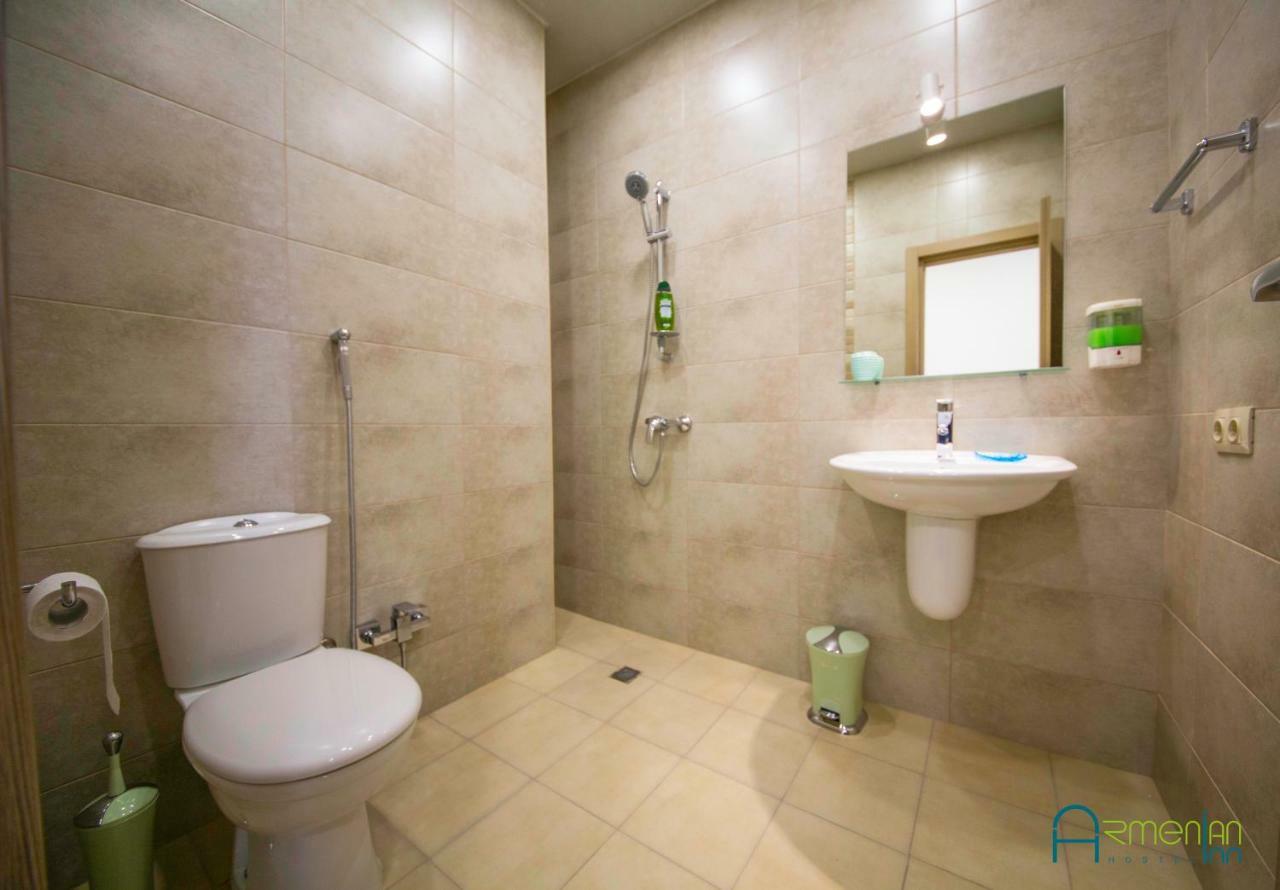 Armenian Inn Yerevan Bagian luar foto