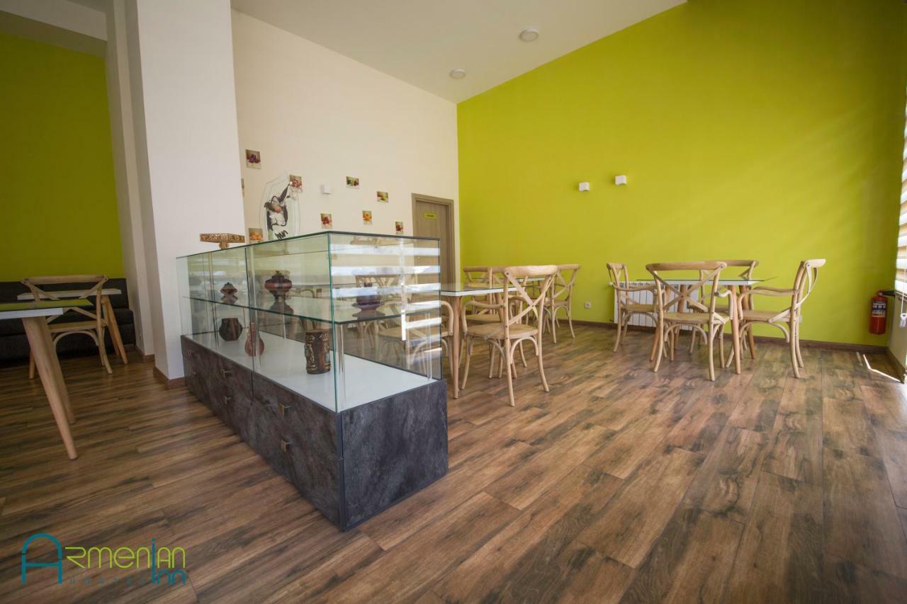 Armenian Inn Yerevan Bagian luar foto