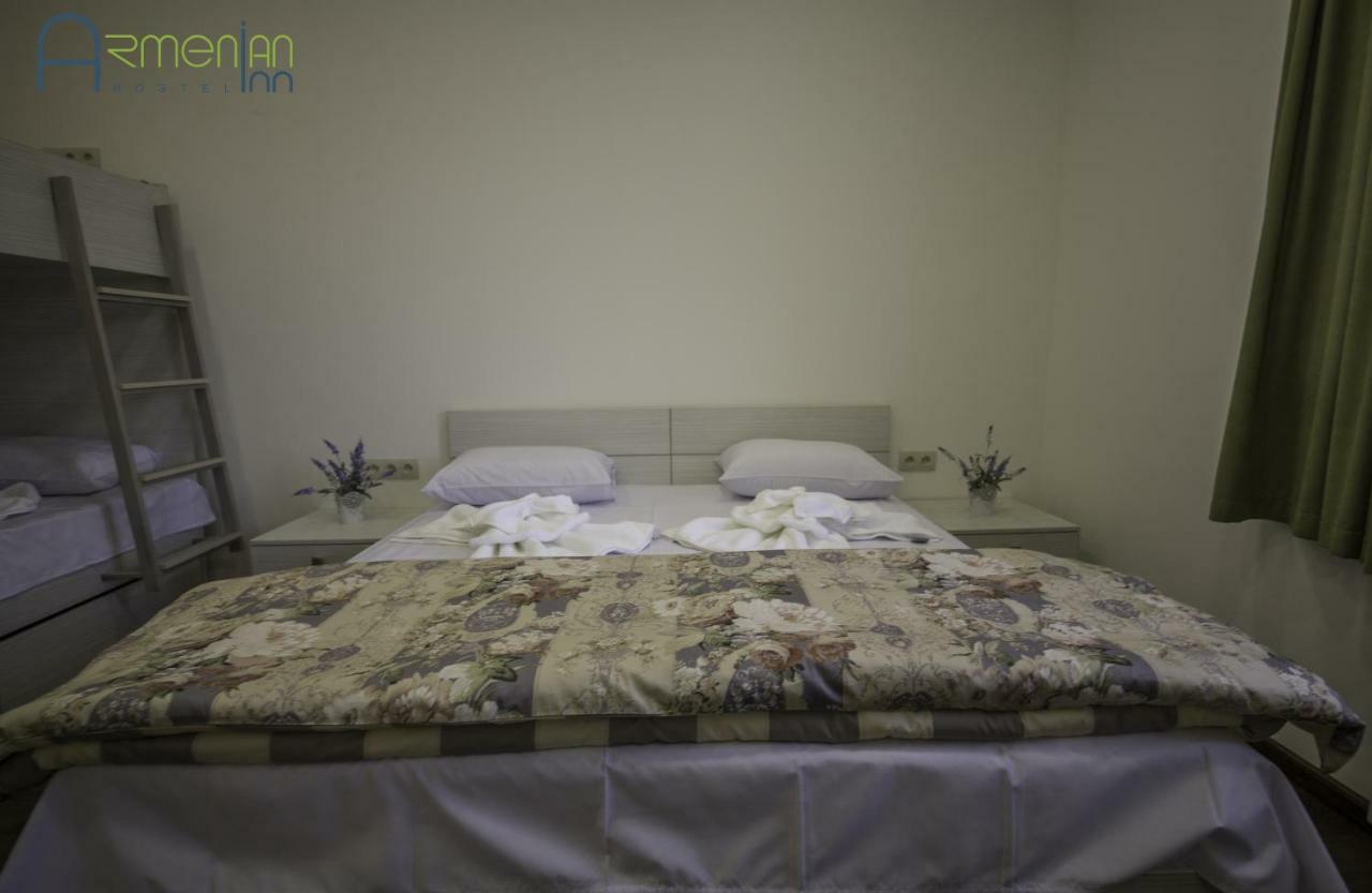 Armenian Inn Yerevan Bagian luar foto