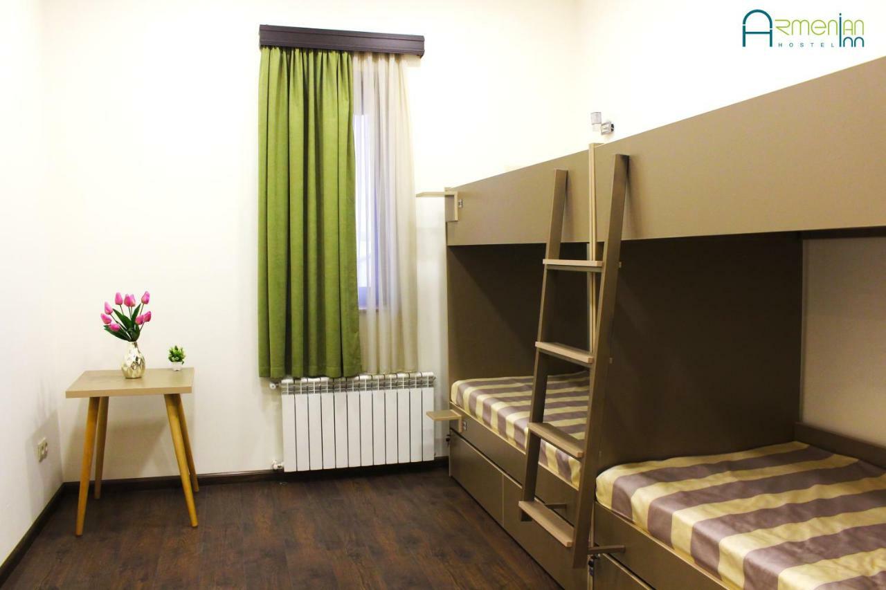 Armenian Inn Yerevan Bagian luar foto